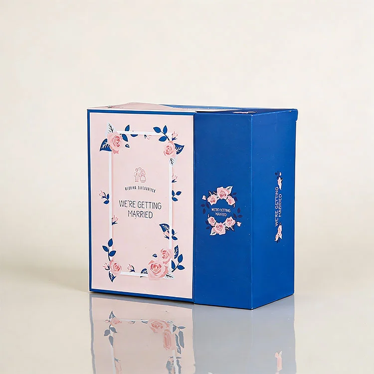 Pudełko kartonowe z podwójnym otwarciem