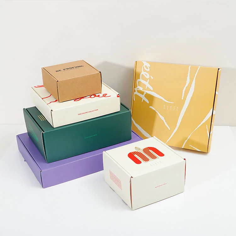 Skrzynka pocztowa z tektury falistej